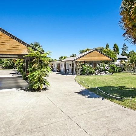 Amber Court Motel Whakatane Bagian luar foto