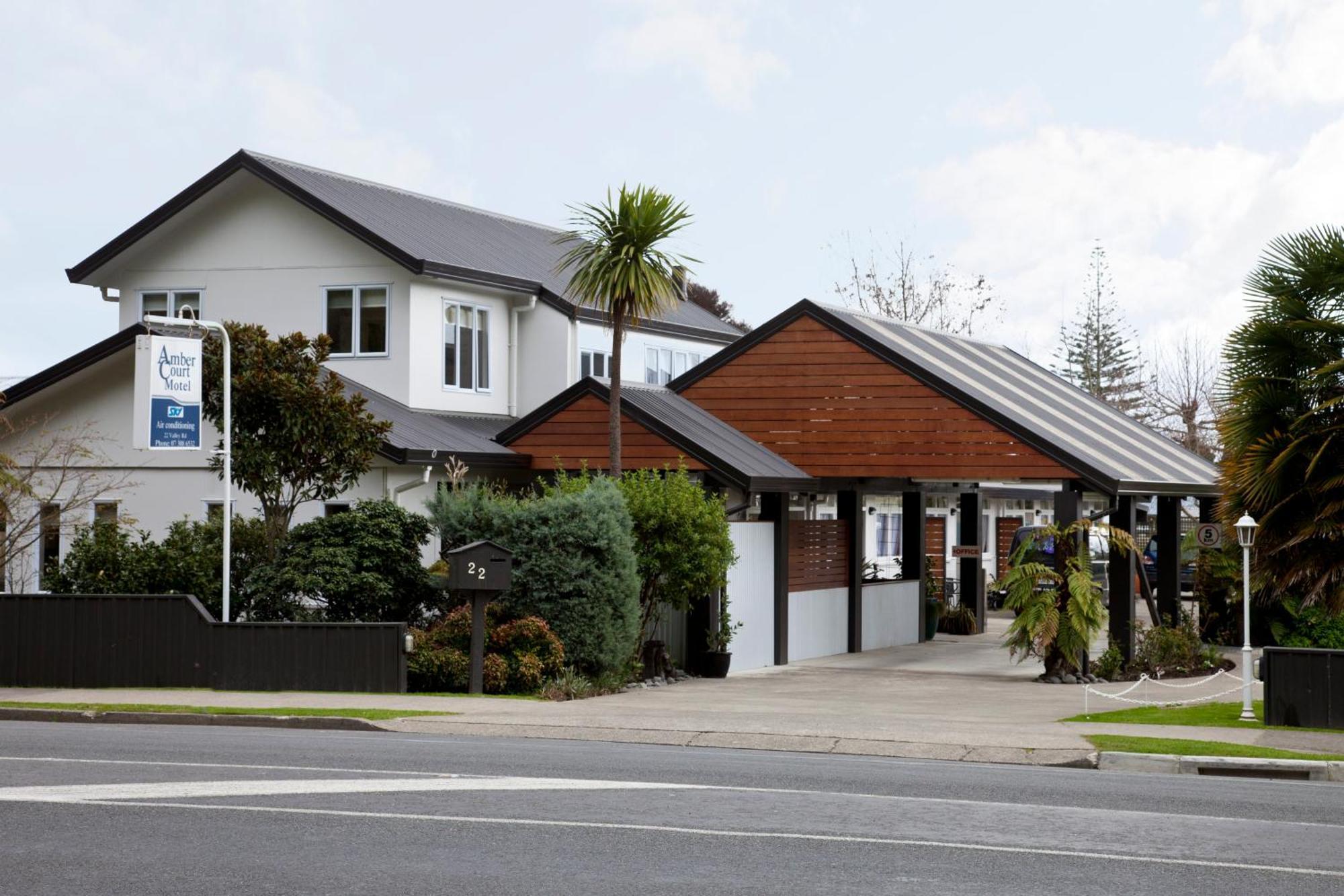 Amber Court Motel Whakatane Bagian luar foto