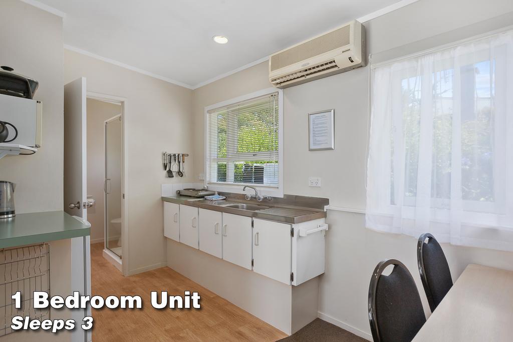 Amber Court Motel Whakatane Bagian luar foto